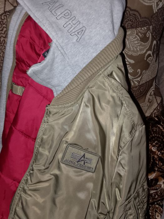 Бомбер Alpha industries