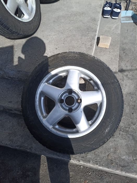 Продам летние шины с дисками