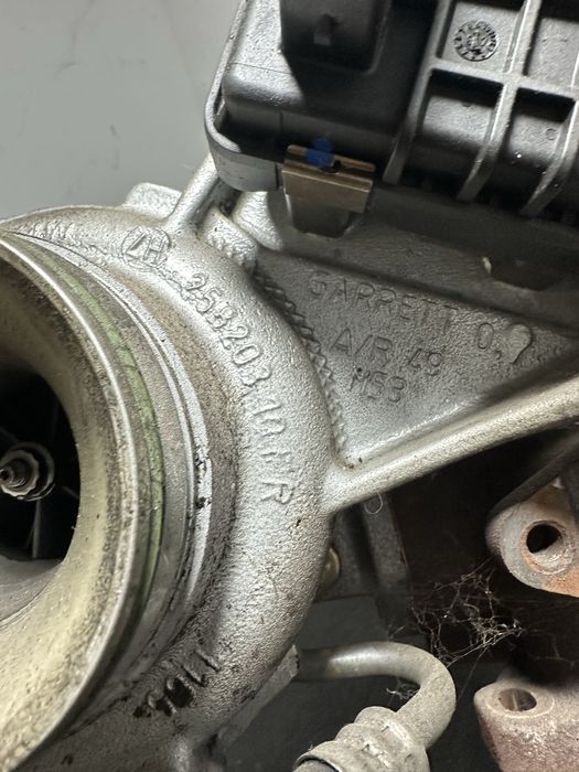 Turbina turbo BMW Seria 3 E90 E91 318d 316d 767378 | 143 cp