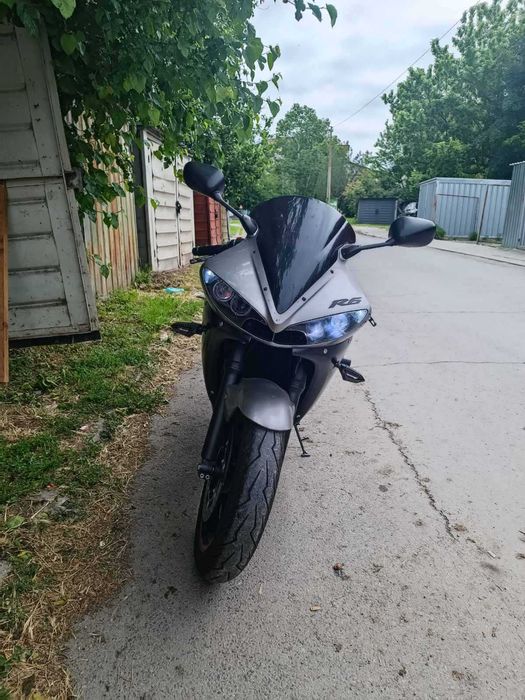 Yamaha YZF-R6 2003 година