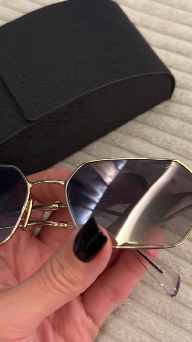 Дамски слънчеви очила PRADA