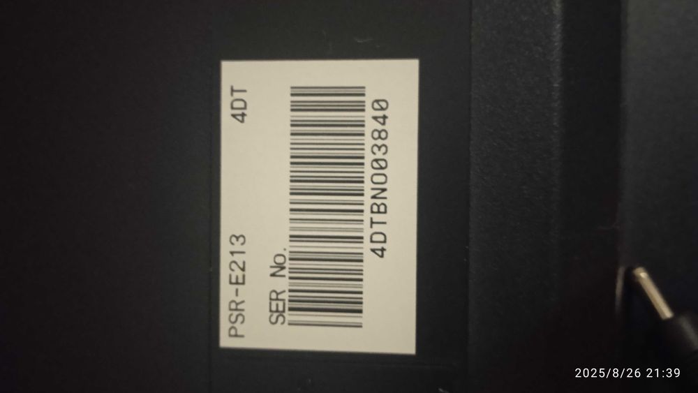 Синтезатор фирма Ямаха