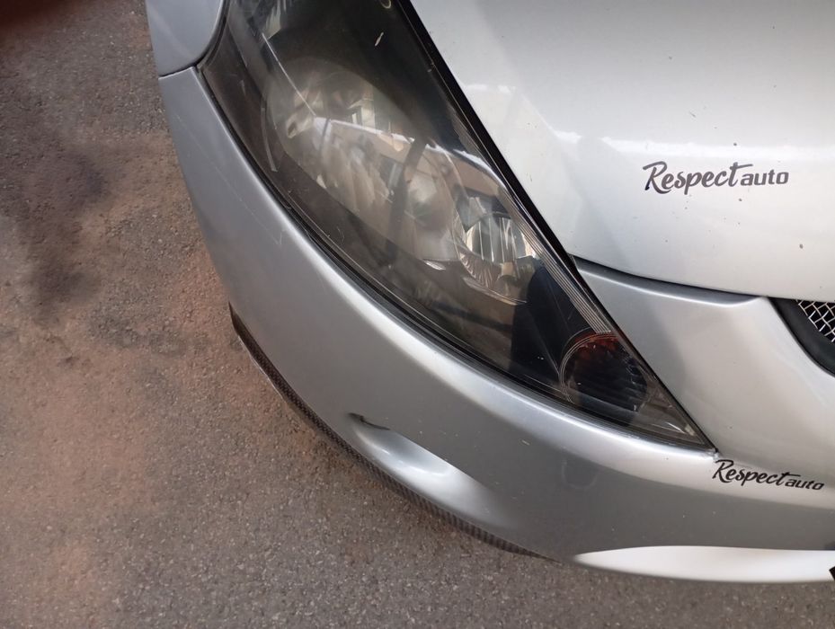 Фарове за Мицубиши Грандис