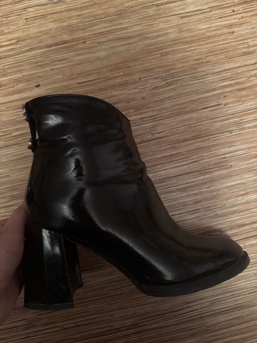 Обувь кожанный