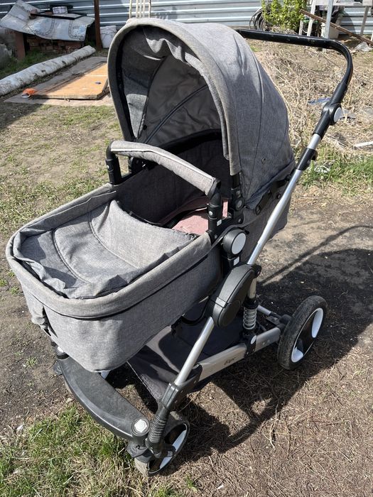 Детская коляска (зима-лето)