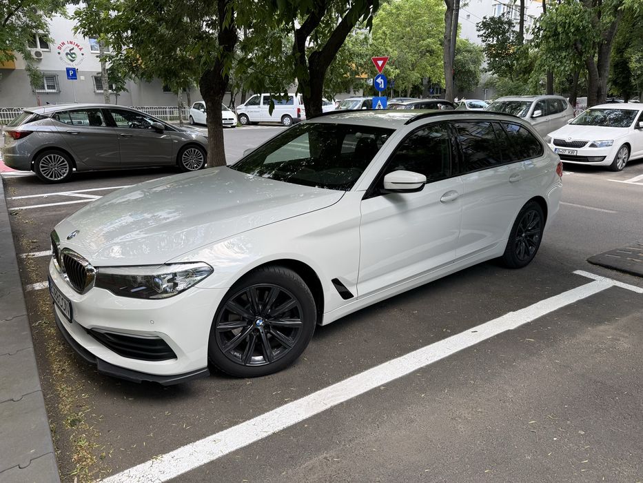BMW 520d Touring G31 M Paket / Automat / Navi / Încălzire scaune / Fără accident