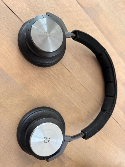 Casti band and olufsen h9i