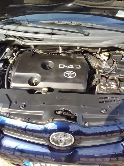Toyota corola verso    2.2CDI 2009g