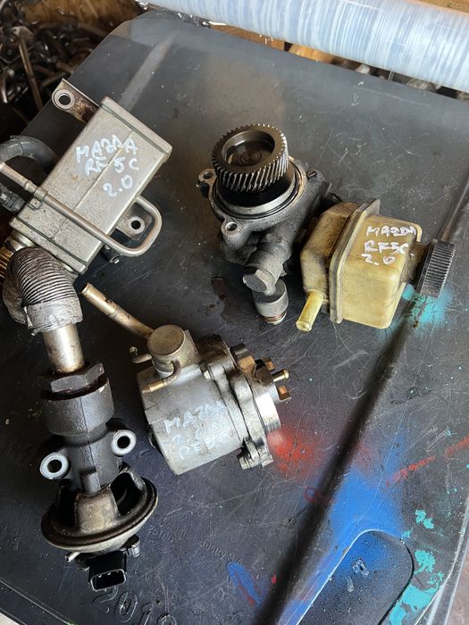 Pompa servo pompa vaacum racitor gaze cu egr mazda 6 2.0 diesel rf5c