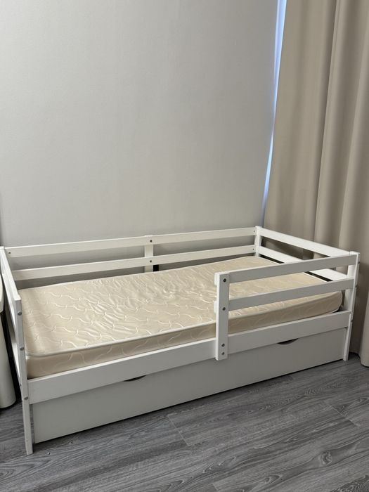 Продам детскую кровать
