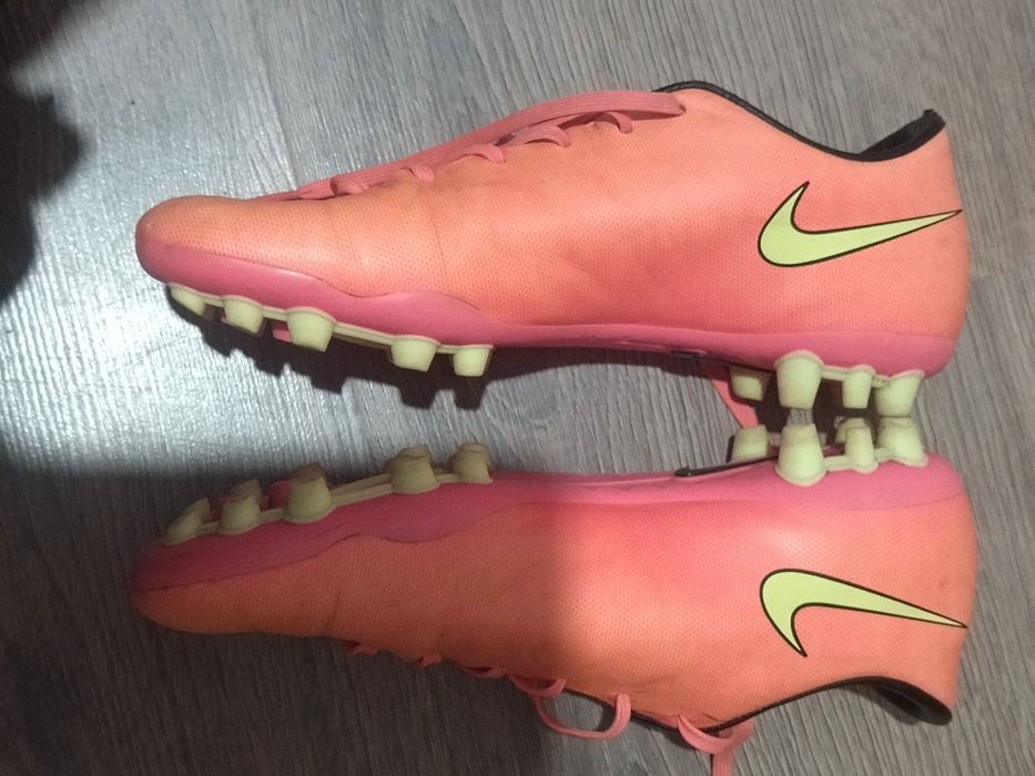 Оригинални футболни обувки NIKE MERCURIAL