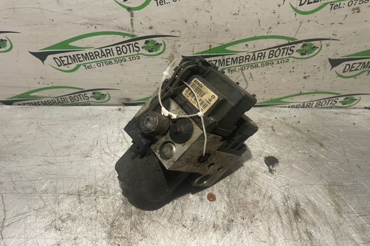 Pompa ABS     8E0 614 111 AR Volkswagen VW Passat B5