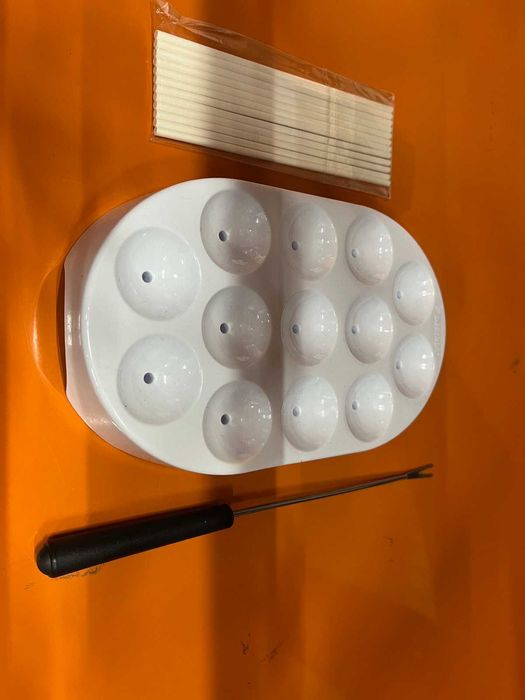 Bestron 700W Жълт ретро кейк поп уред с иконом за кейк поп