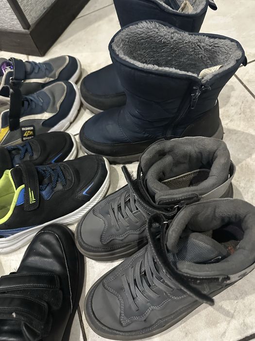 Обувь на мальчика 6-7 лет,3000т.все вместе.