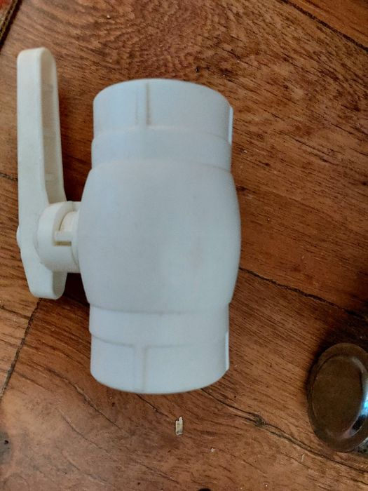 Вентиль  полипропилен на 40