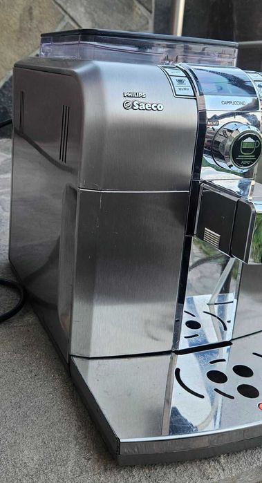 Кафе автомат Saeco Syntia Cappuccino