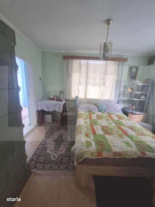 Casa 4 camere, 100 mp, teren 1200 mp, zona Roma