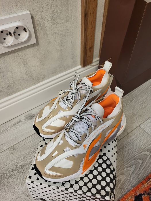 Кроссовки от Adidas by Stella McCartney