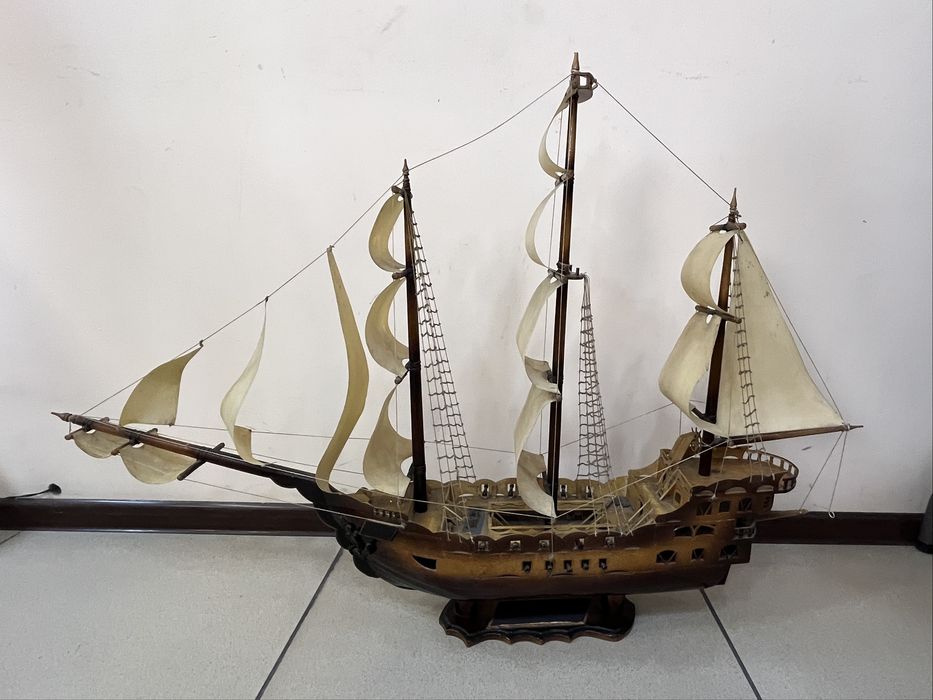 Продам макет корабля