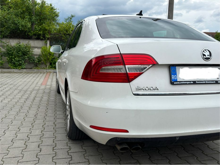 SKODA Superb 2014 — imagine 4