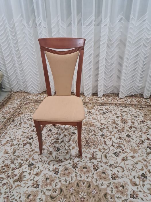 Продам стулья дерево