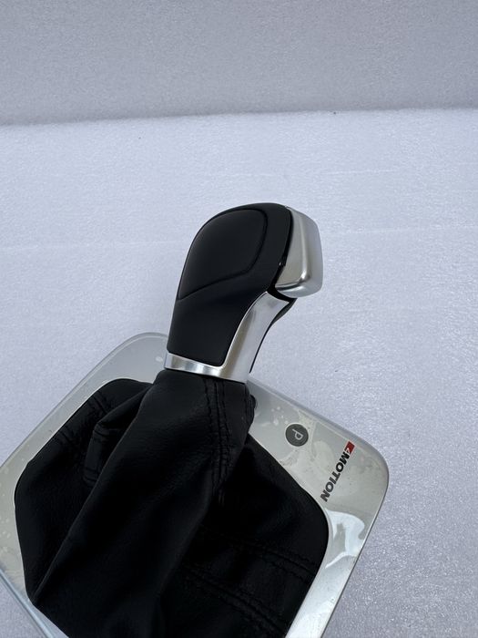 Nuca schimbător DSG VW Tiguan – Nou, Original – 5N1713203AK