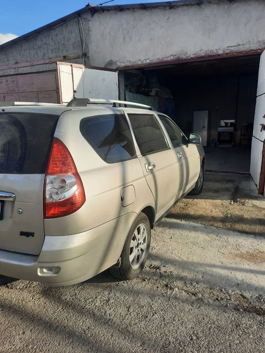 Лада приора универсал