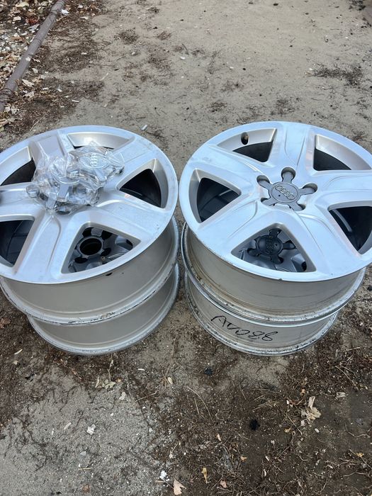 Vand jante aluminiu , pe 18 dimensiunea , pentru Audi