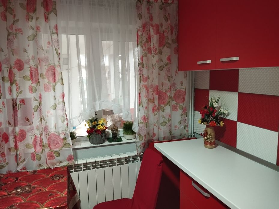 Vand casă într-un loc minunat și liniștit