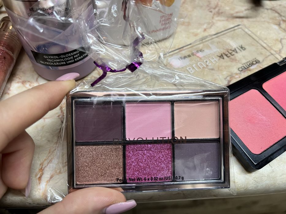 Козметика и грим