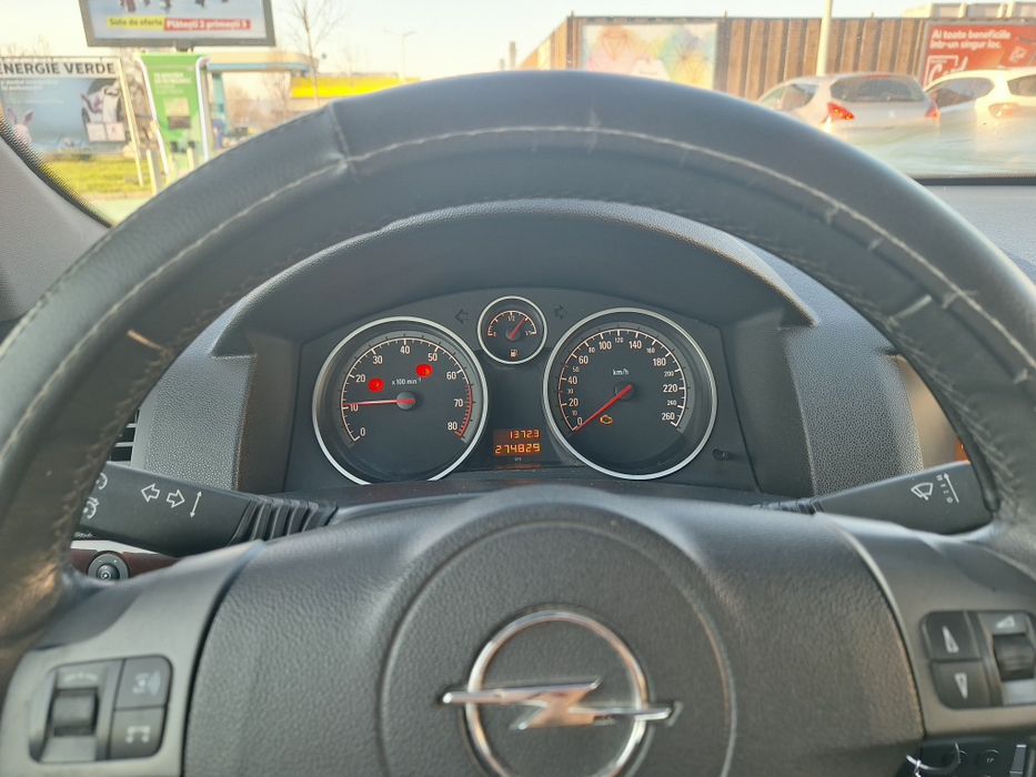 Opel astra H 1 6 benzina