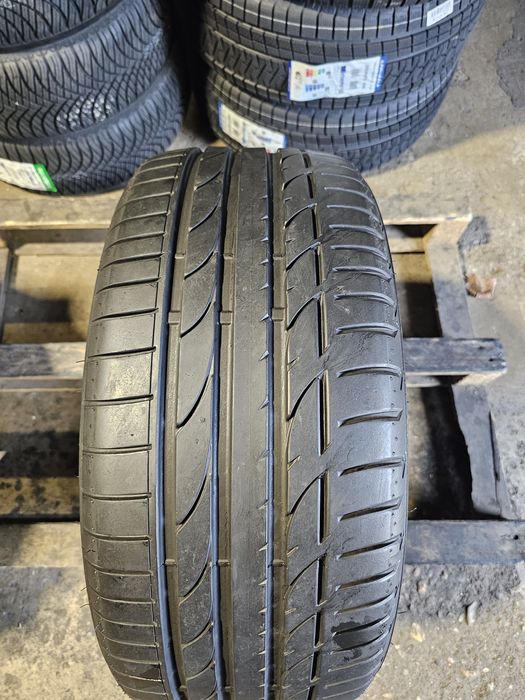 1 anvelopa vara 235 40 19 Bridgestone 7mm 2021