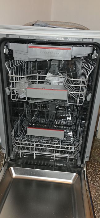 Masina de spalat vase Bosch silence wifi .