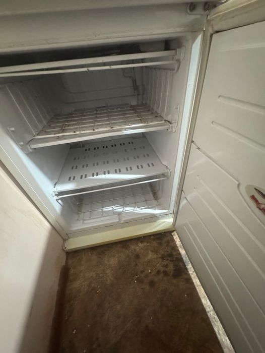 Продам холодильники