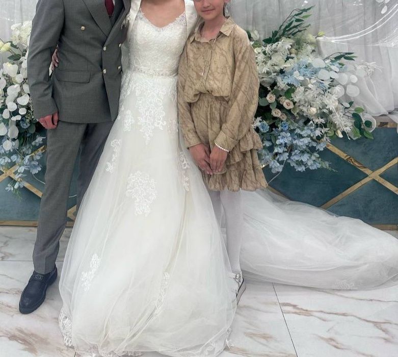 Свадебный платье