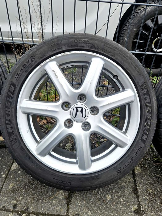 Оригинални лети джанти 17" 5х114,3 Хонда