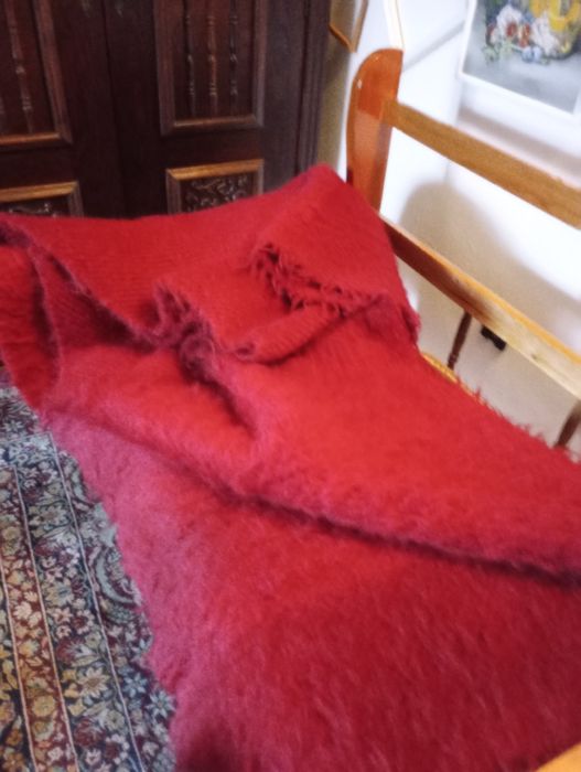 Pătură de lînă 1 .50 x 2.20 m