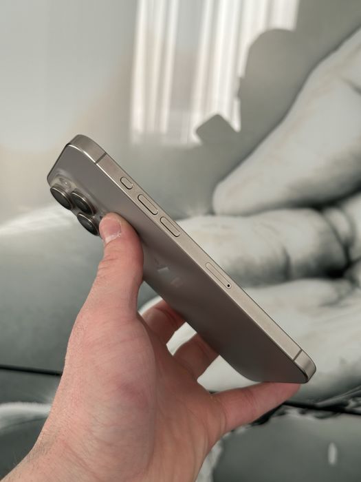 iPhone 15 Pro Max Natural Titanium