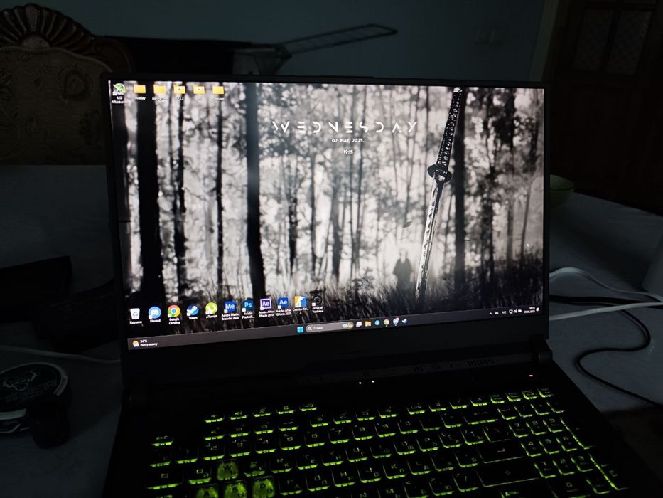 Ноутбук Asus rog strix 17.3