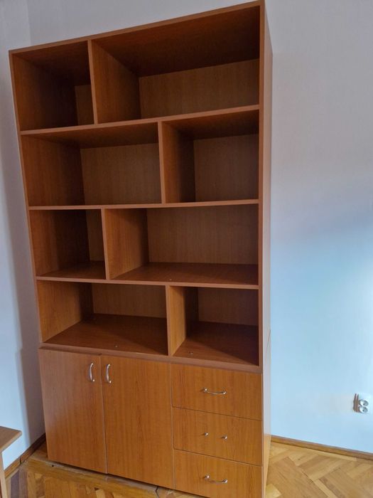 Vand biblioteca documente