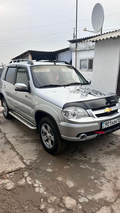 Нива Шевроле люкс 2014года