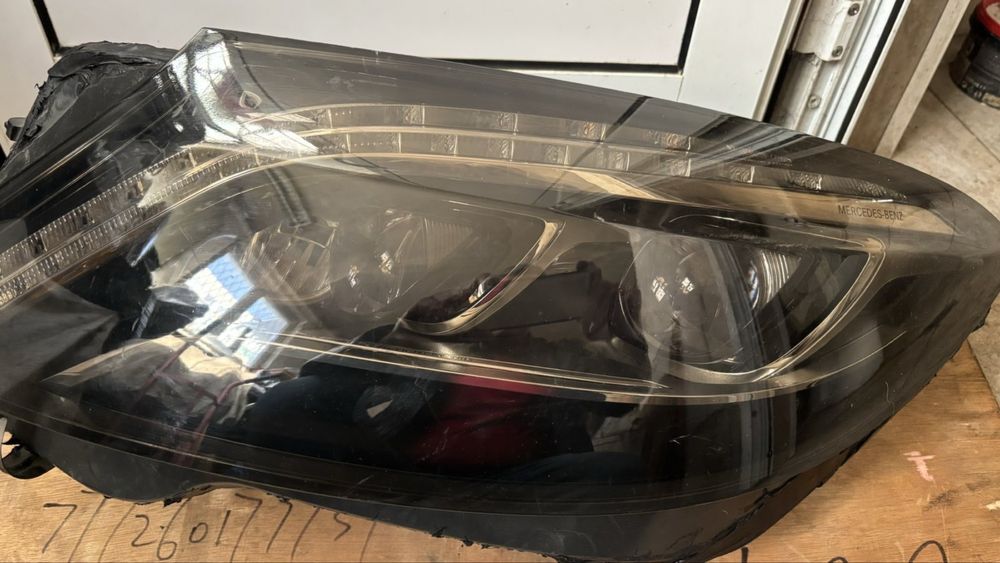 Фар за Mercedes W222