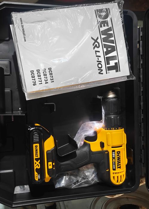 Vand masina de gaurit si insurubat DeWalt DCD771C2 – 18V XR – NOUA
