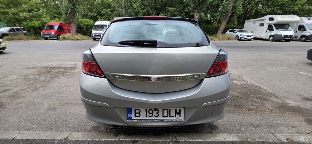 Vând Opel Astra H GTC