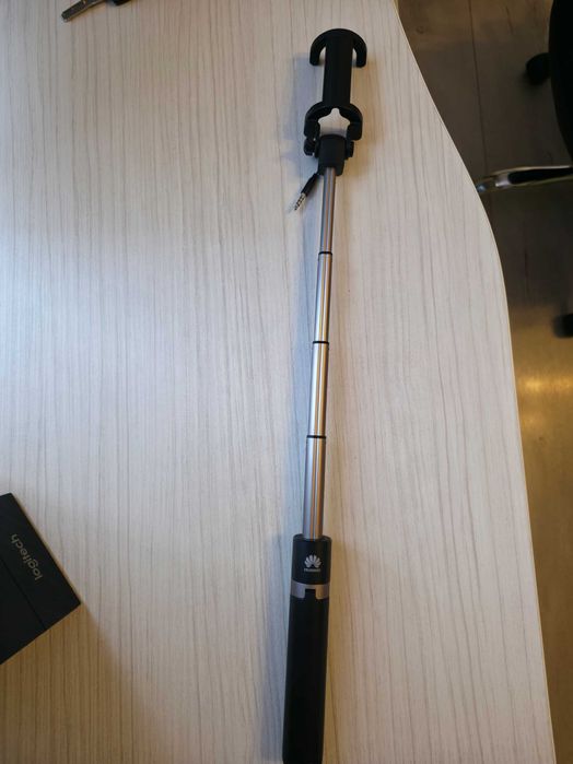 Selfie stick Huawei cu trepied si mufa Jack