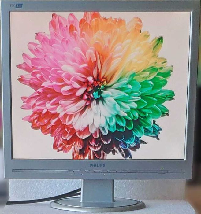LCD монитор Philips 170S – 17"