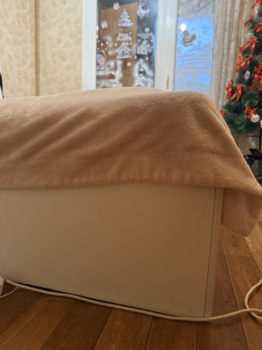 Двуспальняя кровать