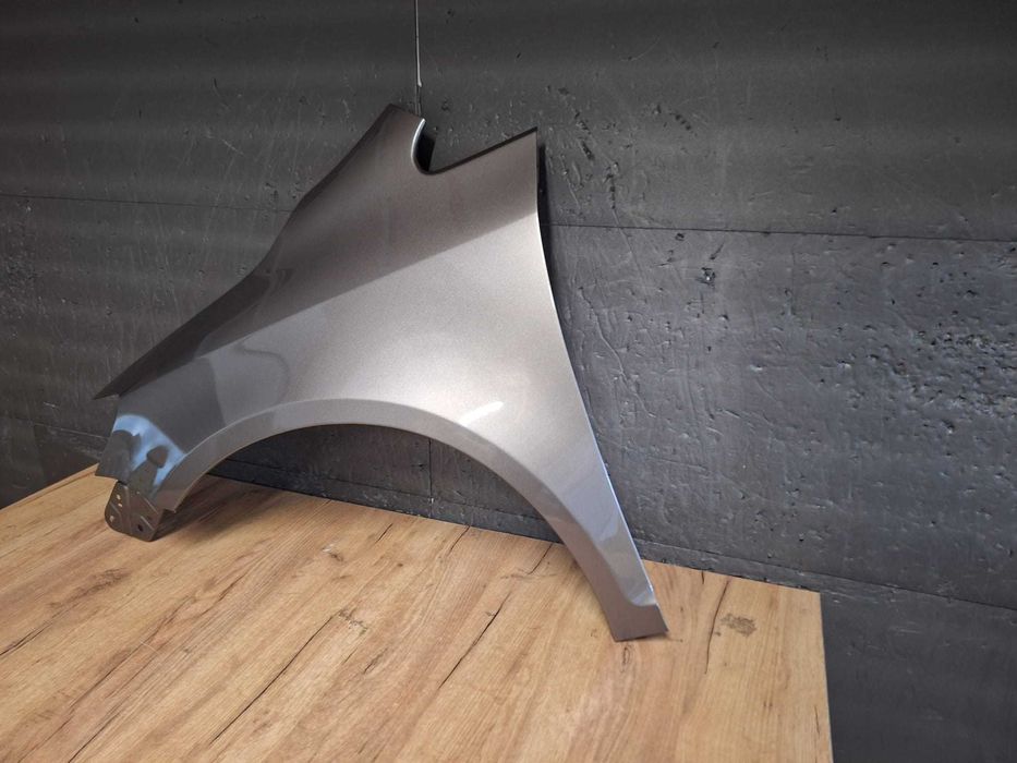 Aripa Fata Stanga VW Golf 5 V Plus 2005-2009 (LA8X (Maro))