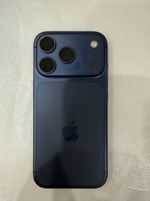 iPhone 17 Pro 512GB синий, новый / обмен