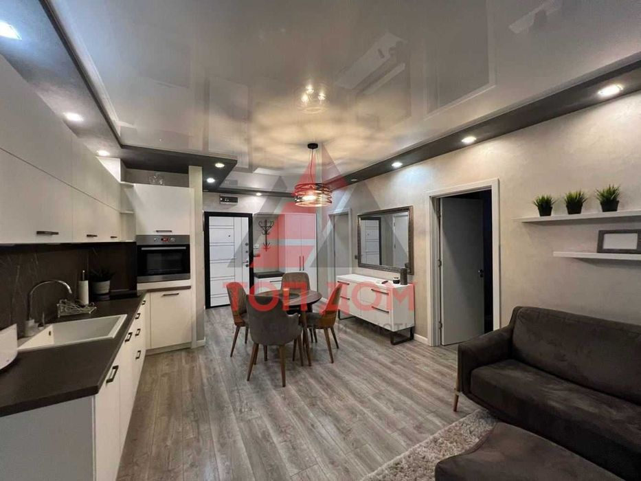 Дава се под наем Тристаен апартамент в Варна, Център - 74 кв.м за 1100 € - Снимка #20